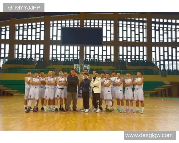 重庆篮球队灵活性探讨与战术创新的深度分析 重庆篮球队灵活性探讨与战术创新的深度分析