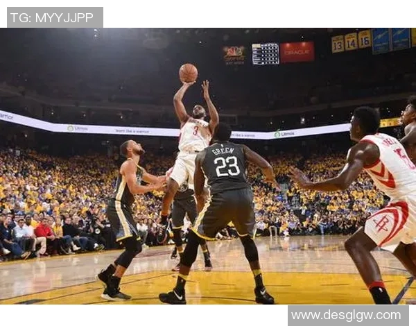 勇士与骑士G4激战回顾谁将赢得总决赛的关键一战 勇士与骑士G4激战回顾谁将赢得总决赛的关键一战